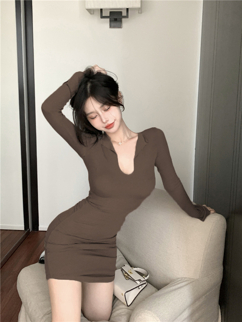ニットワンピース 魅惑のシルエットニットミニワンピース