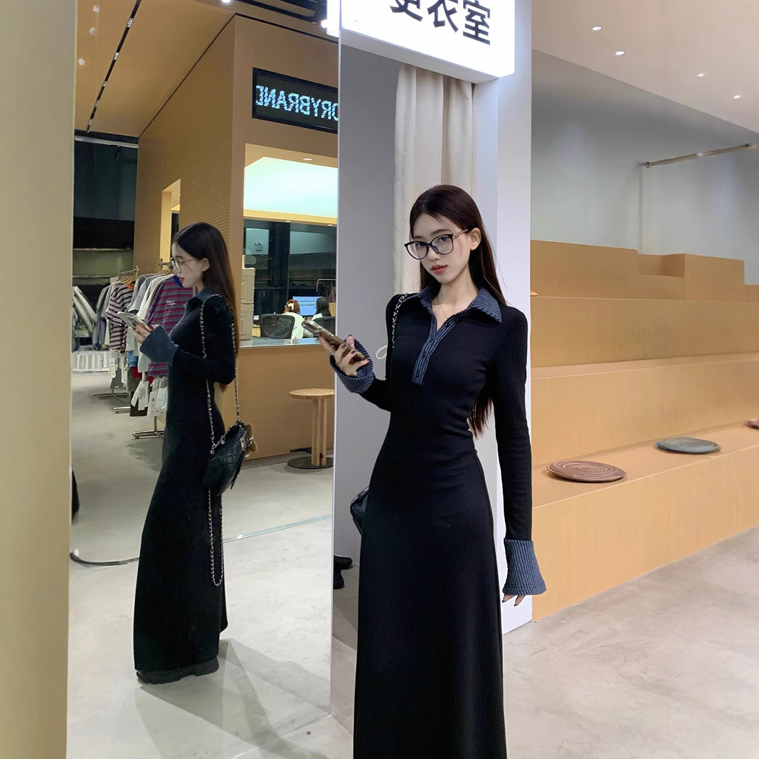 シンプル襟付きニットワンピース