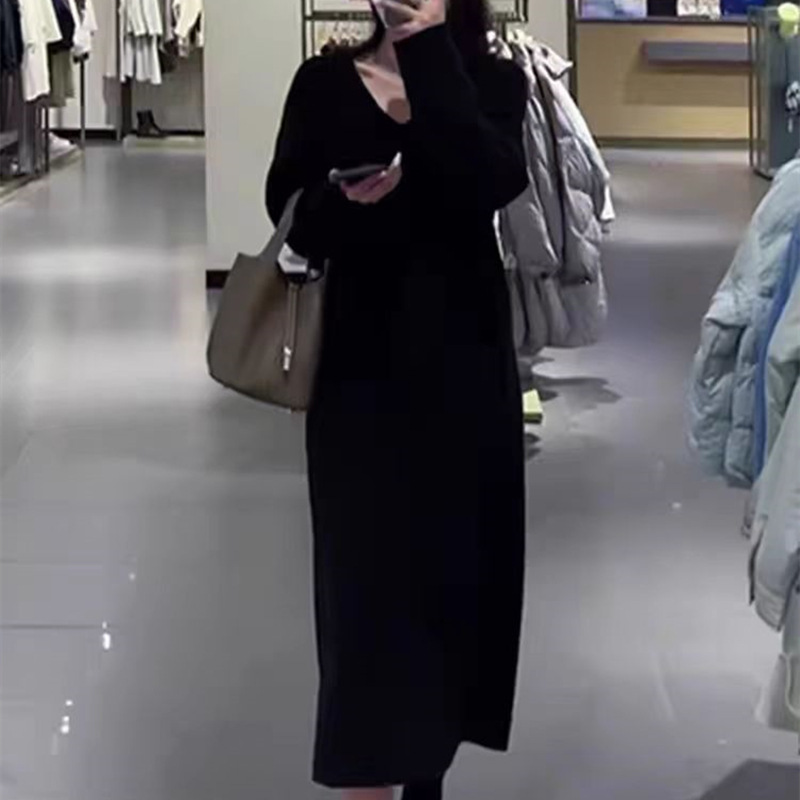 ふんわり柔らか冬の贅沢ニットワンピース