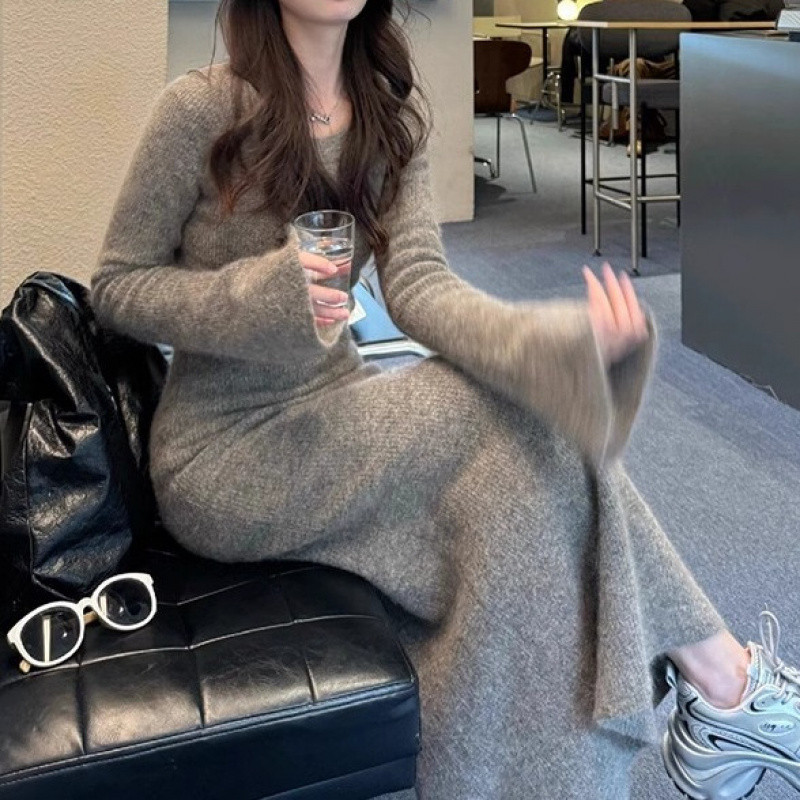 ニットワンピース シンプルリブニットロングワンピース