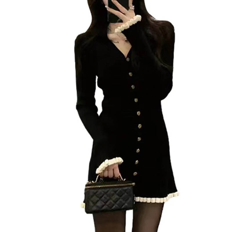 レトロガーリーフリルニットワンピース