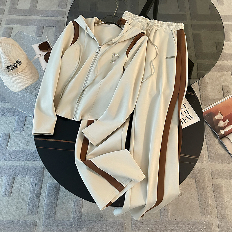 https://fulmo-img-server.com/cozyset/1527448c-57aa-438e-aa07-997492066d1f.jpg