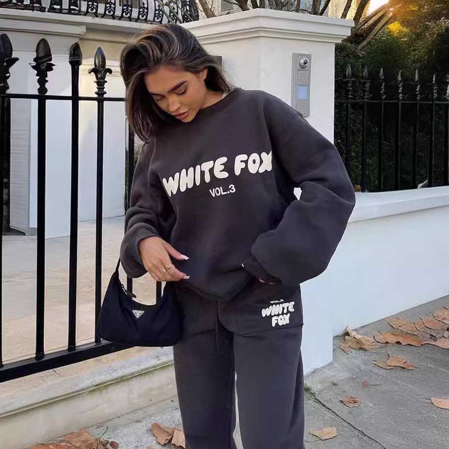 スウェット セットアップ モダンロゴ入りフォックスセットアップ