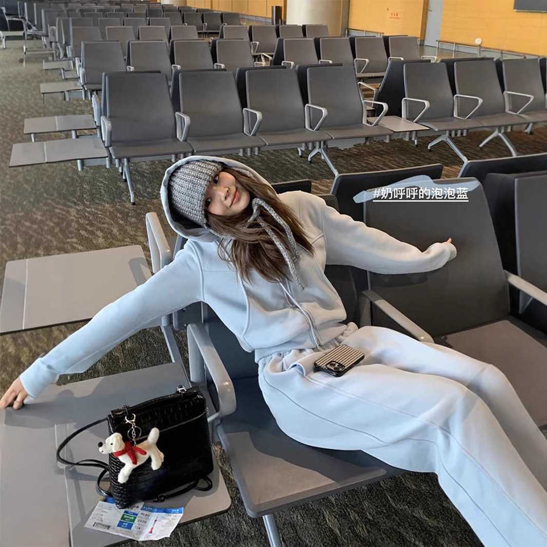 お洒落なレディーストレーナーセットアップ5選