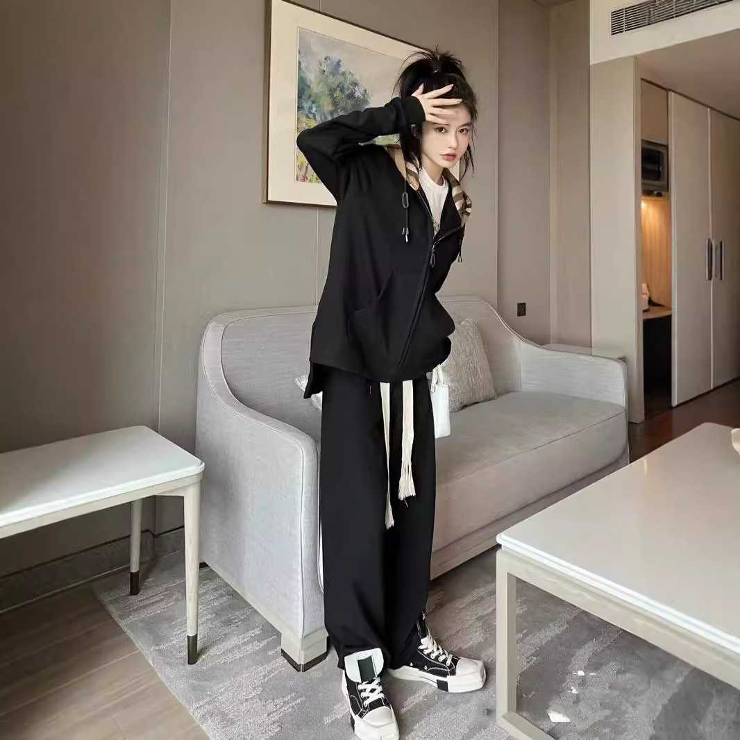 スウェット セットアップ モダンスポーティー セットアップ