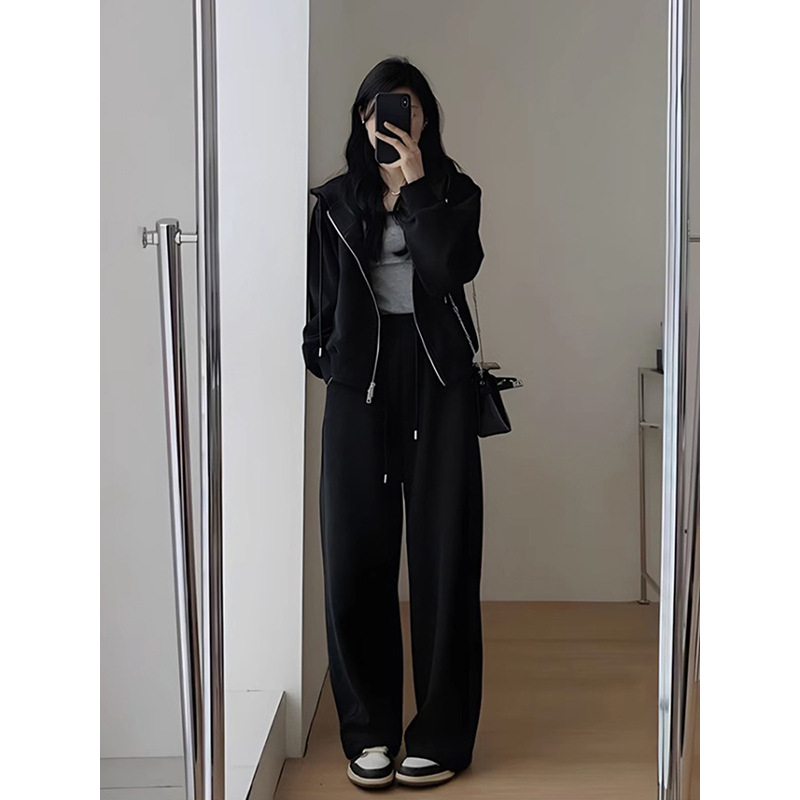 https://fulmo-img-server.com/cozyset/29808330-619f-4ded-8744-9493a9f0cfb0.jpg