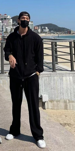 https://fulmo-img-server.com/cozyset/30ea8b78-ca62-450a-b2dc-d8ad8dff2ac8.jpg