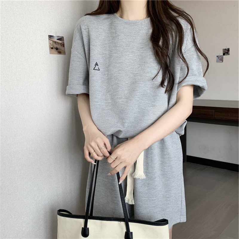 スウェット セットアップ シンプル三角刺繍セットアップ