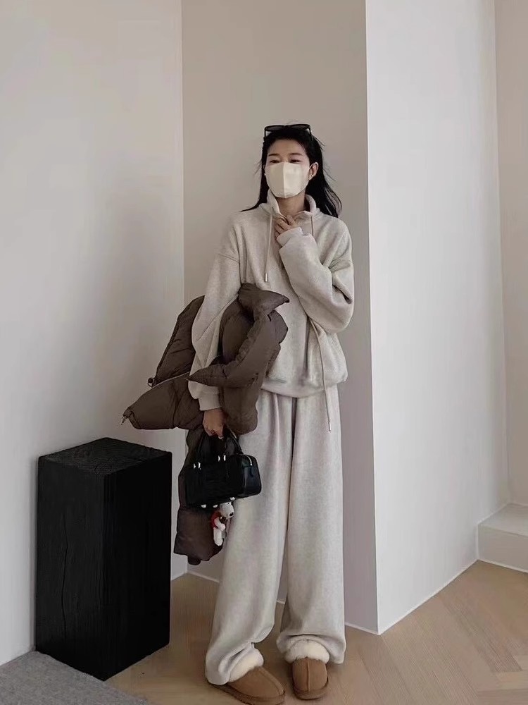 https://fulmo-img-server.com/cozyset/4de2c40c-cdc7-416f-ae58-86ac41e37c12.jpg