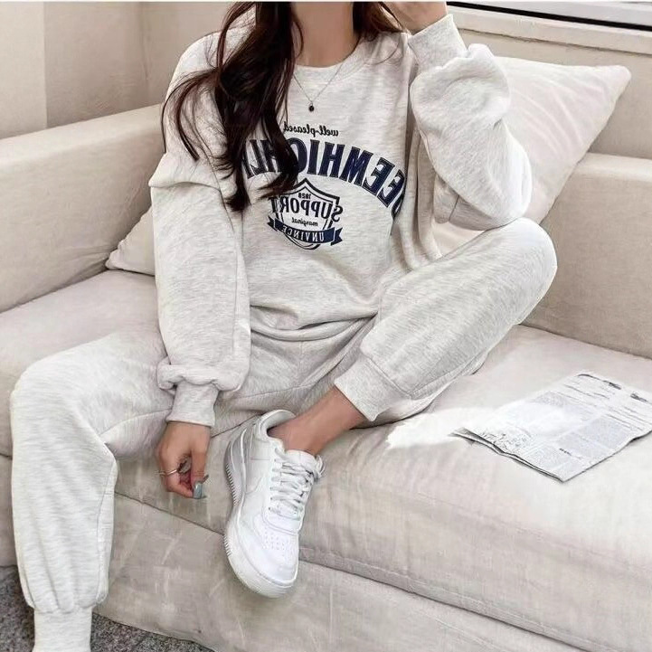 https://fulmo-img-server.com/cozyset/5b19f1e3-642c-419e-9d52-9841aa7b24ee.jpg