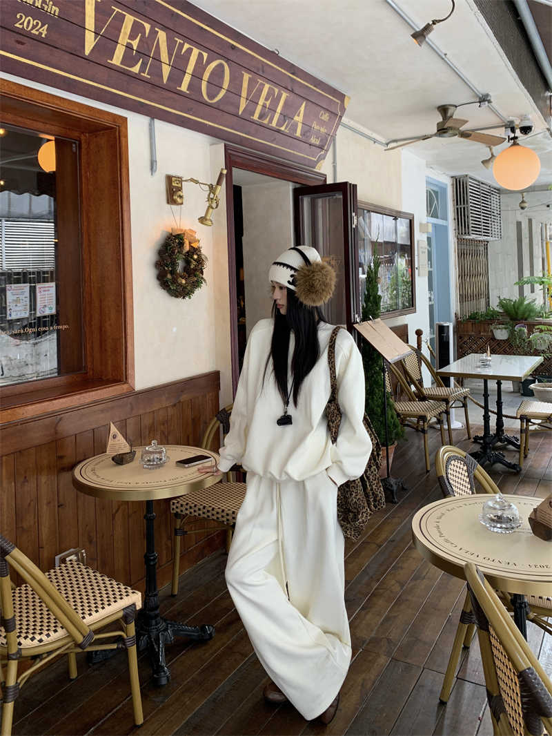 スウェット セットアップ 二〇二五年秋冬新作 厚手パーカーとワイドパンツのセット