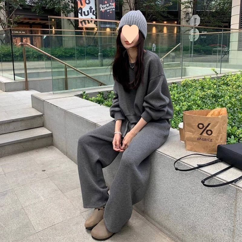 https://fulmo-img-server.com/cozyset/b64f6794-3543-4d9c-9e2f-561c5c01c18b.jpg