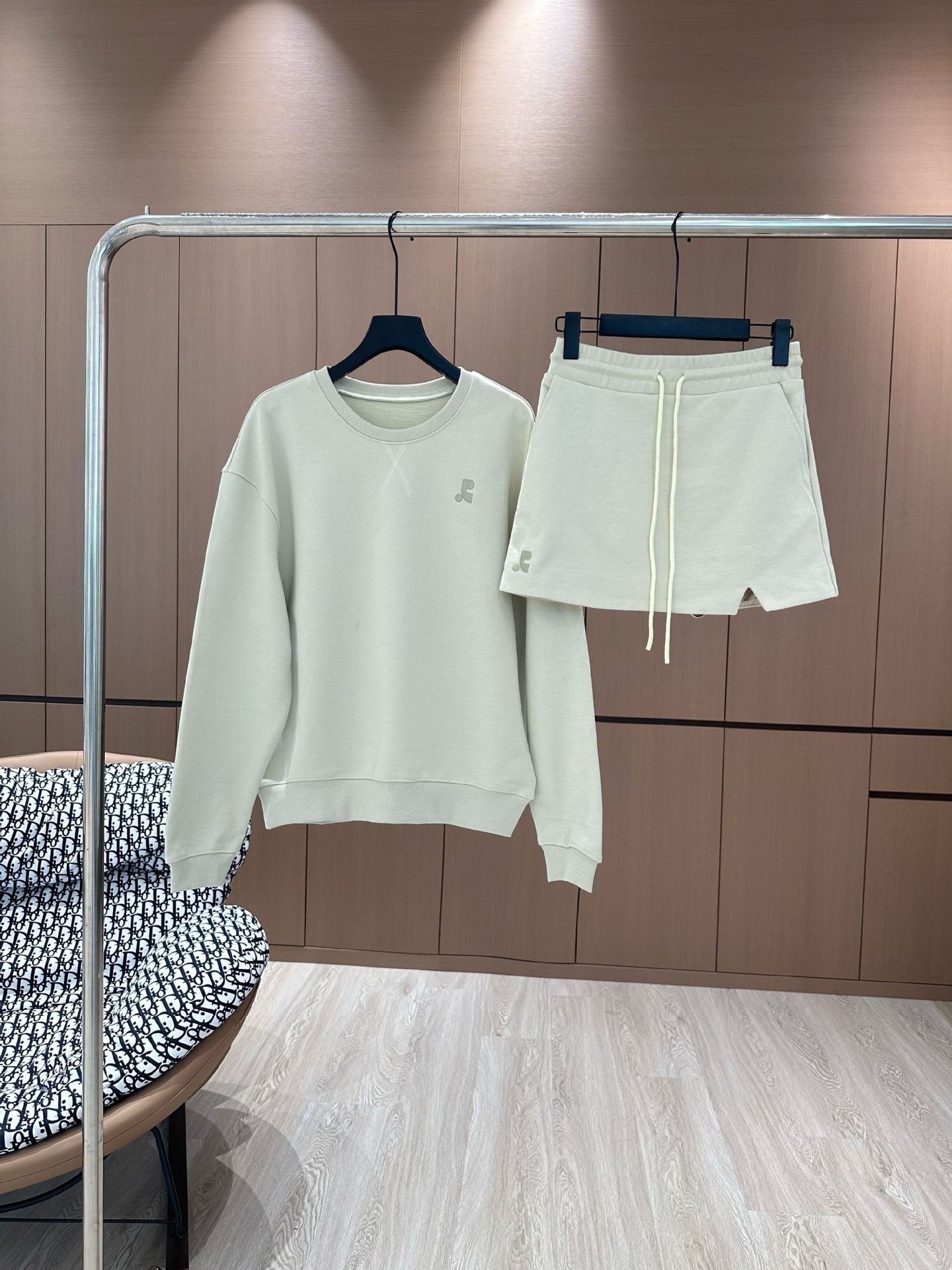 https://fulmo-img-server.com/cozyset/ba43b85c-2f45-4b5e-b419-5d621316cdec.jpg