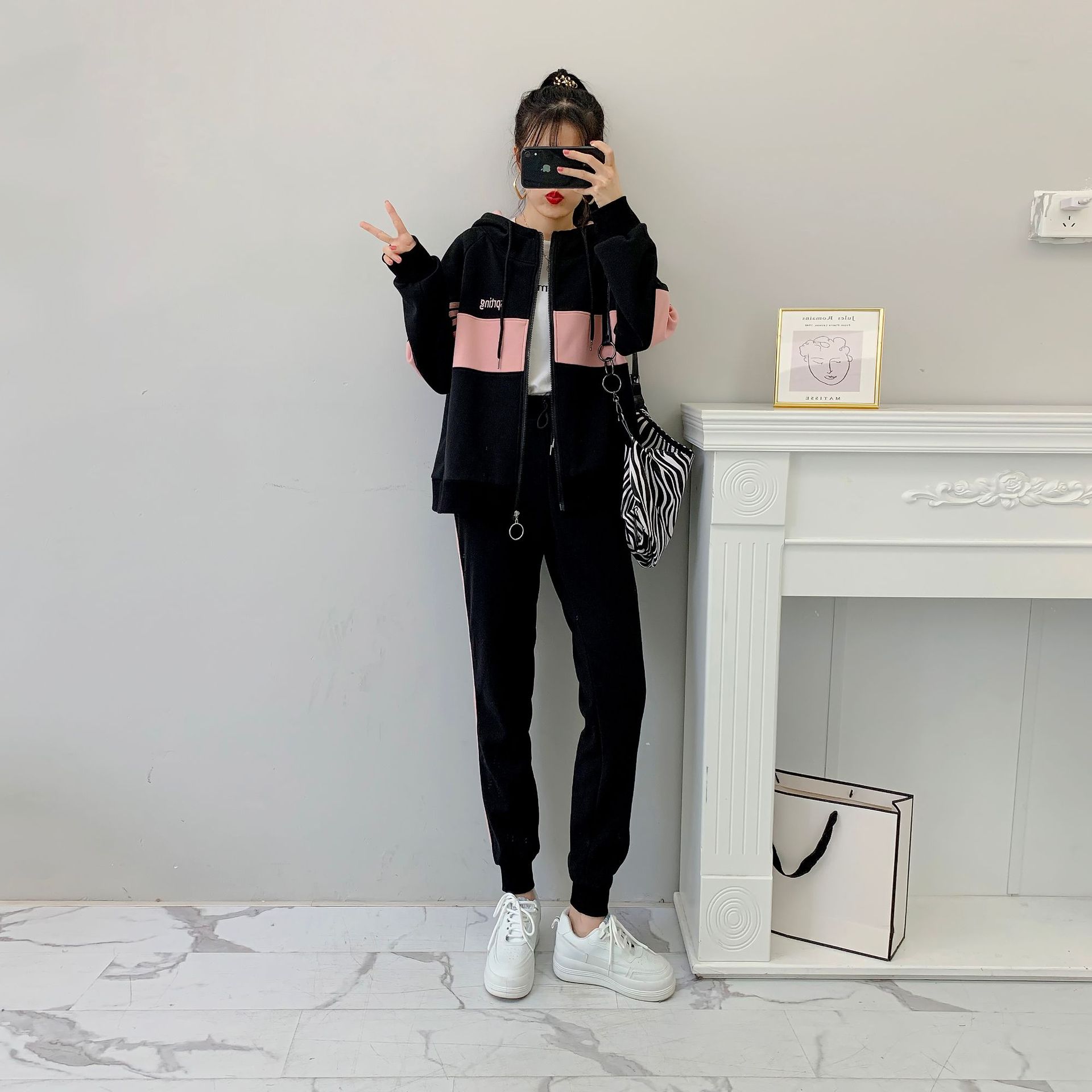https://fulmo-img-server.com/cozyset/d18213e8-fd0b-46fa-bb21-c9f6d3a34246.jpg