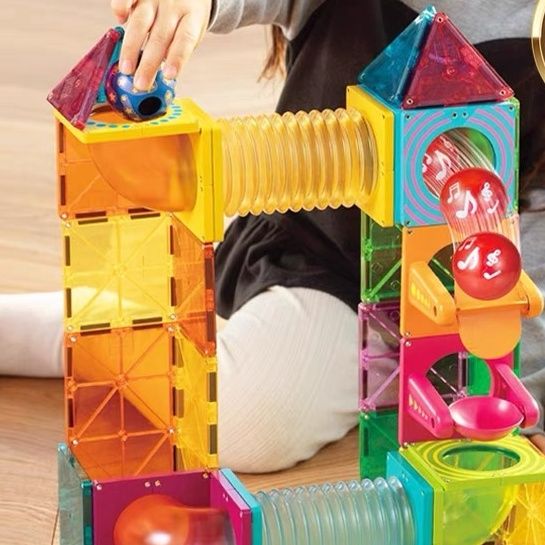知育玩具 マジカル立体ブロック