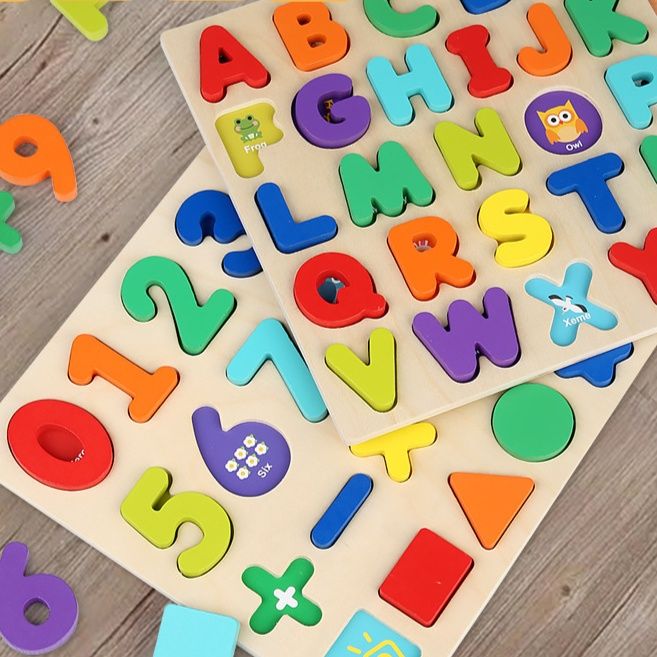 知育玩具 アルファベットと数字の学習ボード