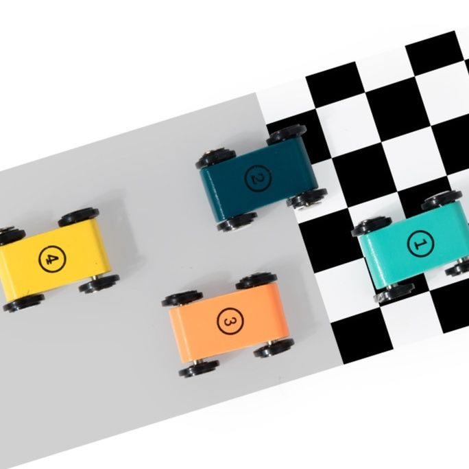 知育玩具 木製四段坂道レーシングカー走行台 3歳