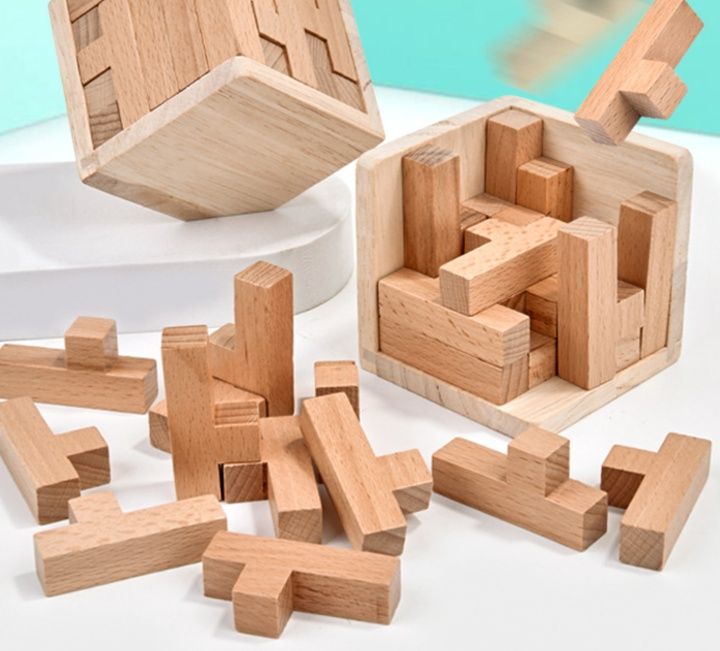 知育玩具 6歳からの立体組み合わせ木製パズルボックス
