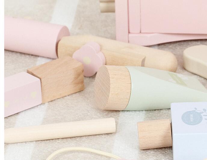 モンテッソーリ 知育玩具　木製化粧台おままごとセット