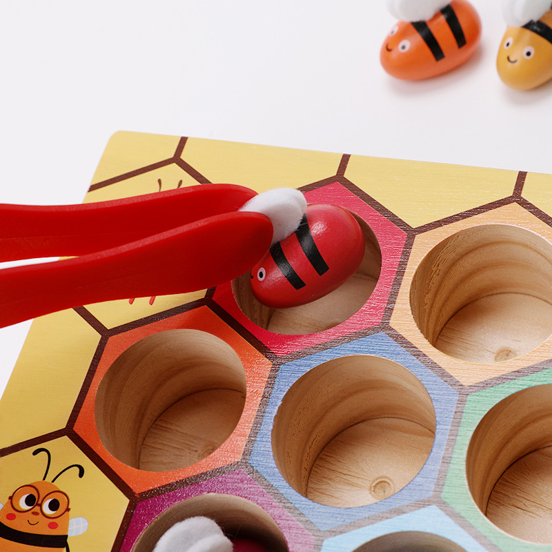 知育玩具 蜜蜂の巣つまみ遊び 木製知育ゲーム