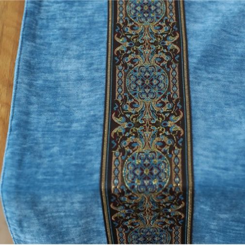 テーブルクロス 幾何学模様縁飾り付き上質センタークロス