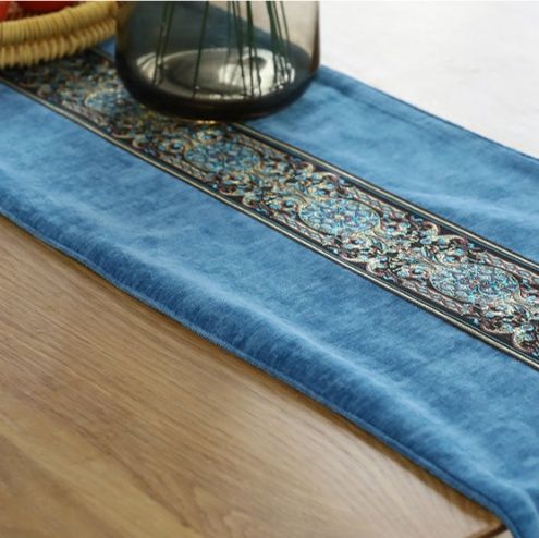 テーブルクロス 幾何学模様縁飾り付き上質センタークロス