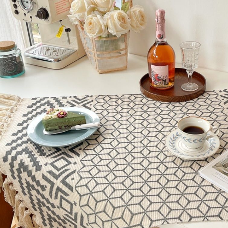 テーブルクロス 幾何学模様フリンジ付き綿麻テーブルランナー