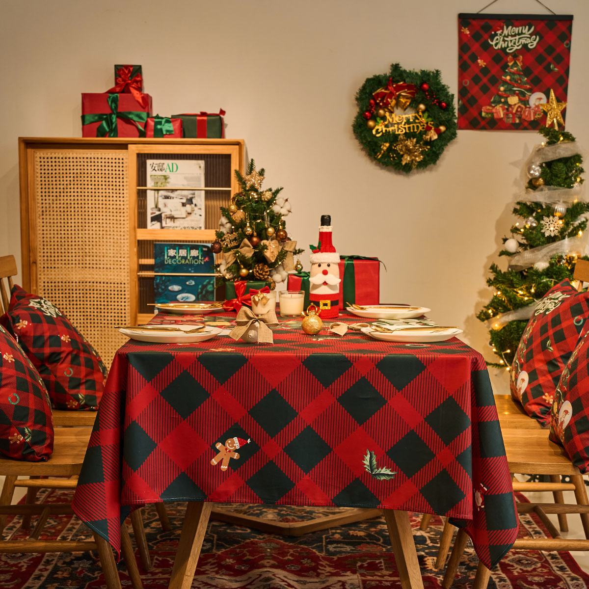 聖夜を彩る格子柄テーブルクロス布