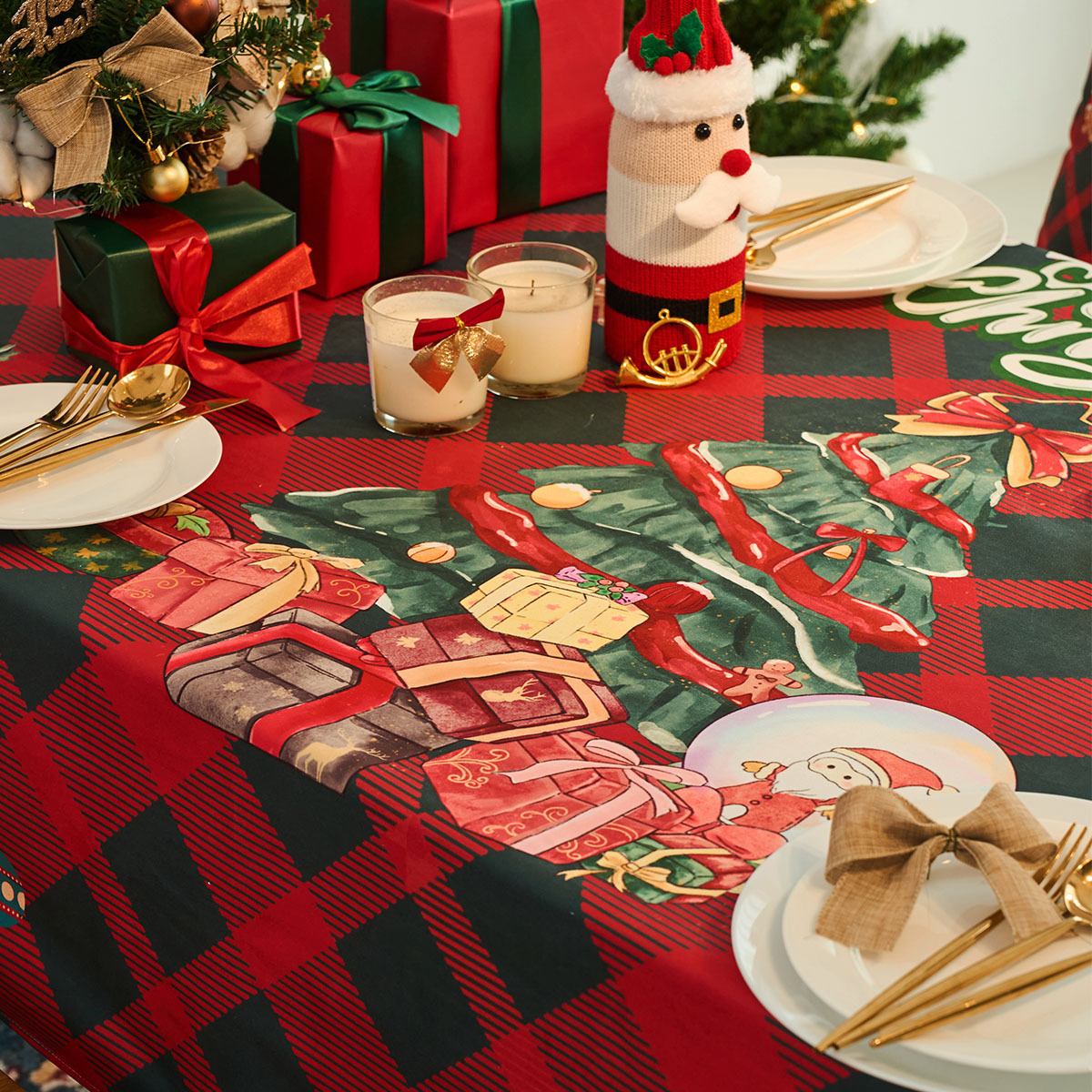 聖夜を彩る格子柄テーブルクロス布