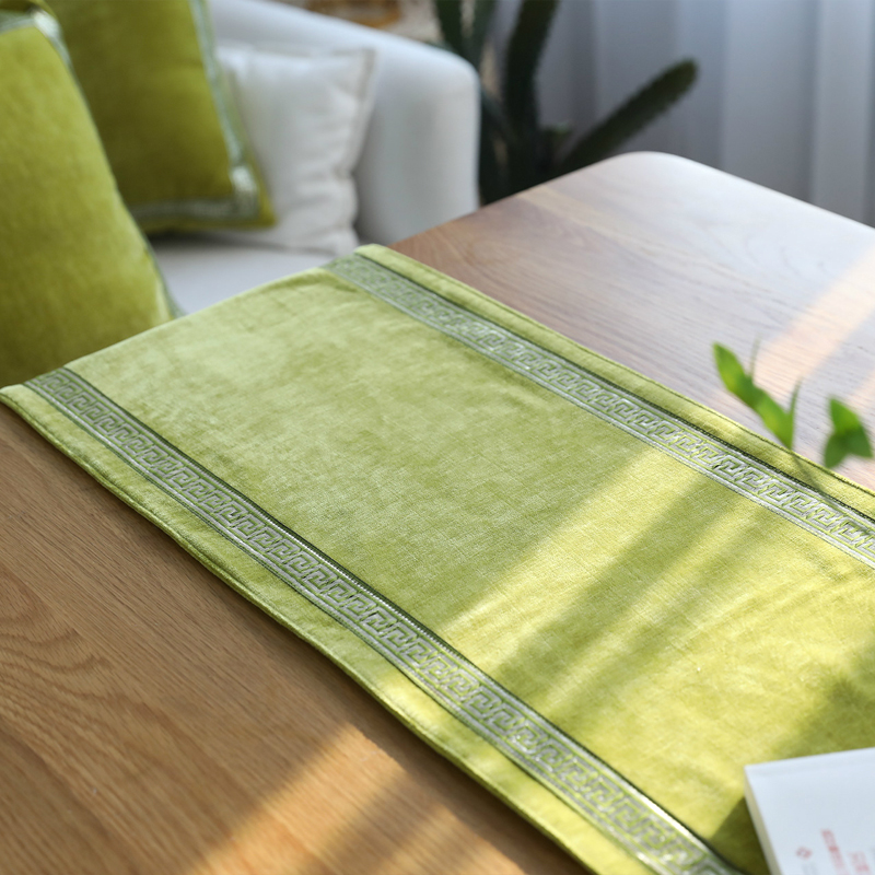 テーブルクロス 幾何学模様縁飾り付き上質センタークロス