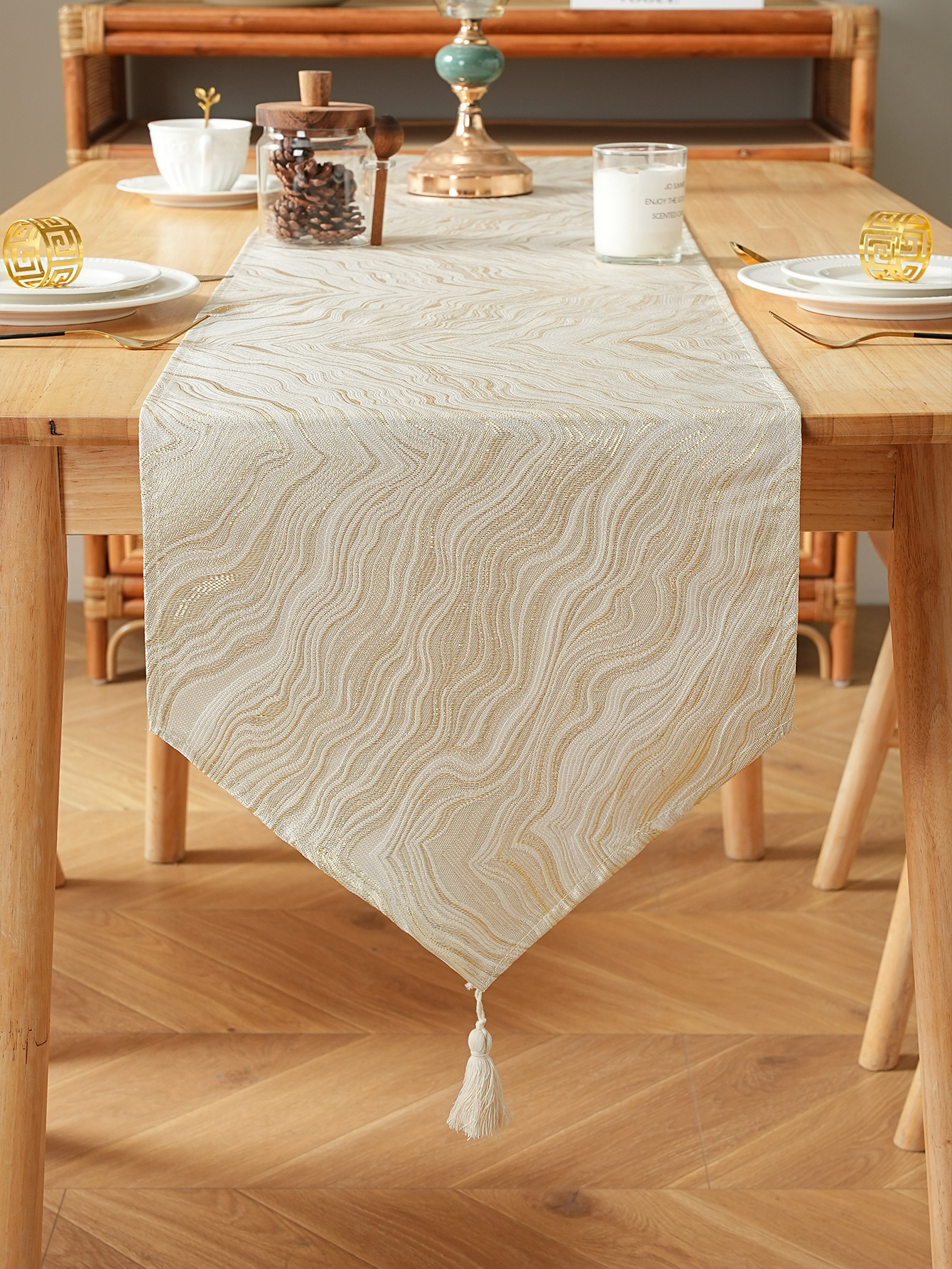 テーブルクロス 渦巻き模様の上品な房飾り付きセンタークロス センター