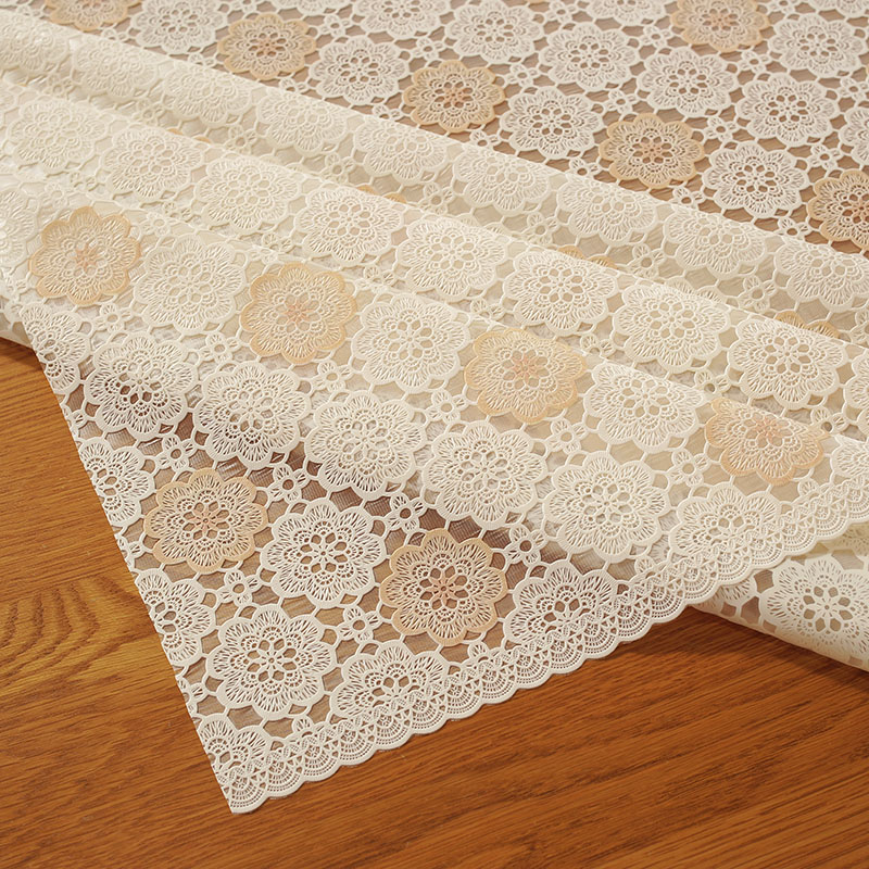 テーブルクロス 布 優美刺繍のテーブルカバー