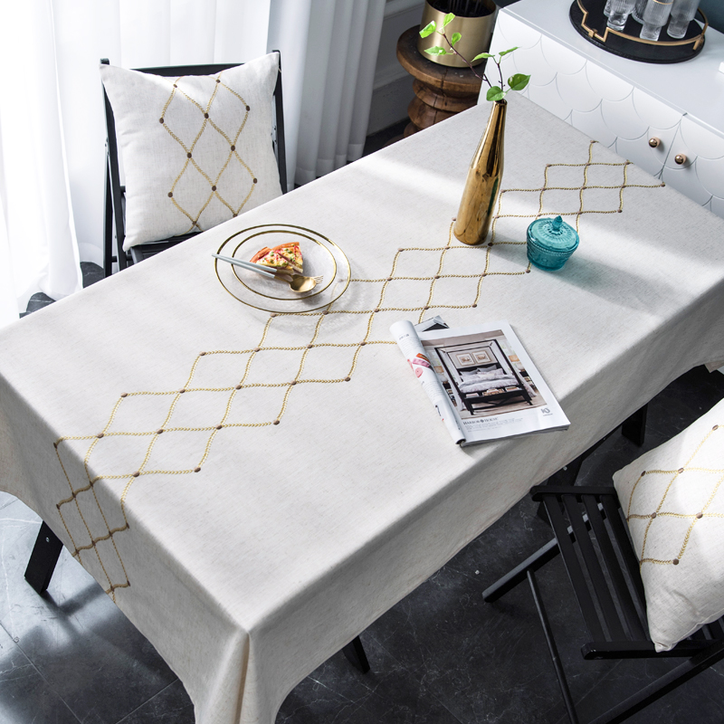 テーブルクロス 菱形模様刺繍入り高級感テーブルクロス