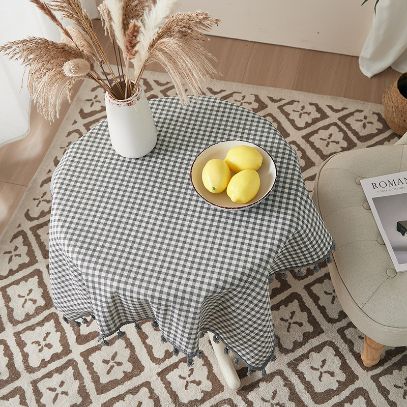 ギンガムチェック柄タッセル付き円形テーブルクロス