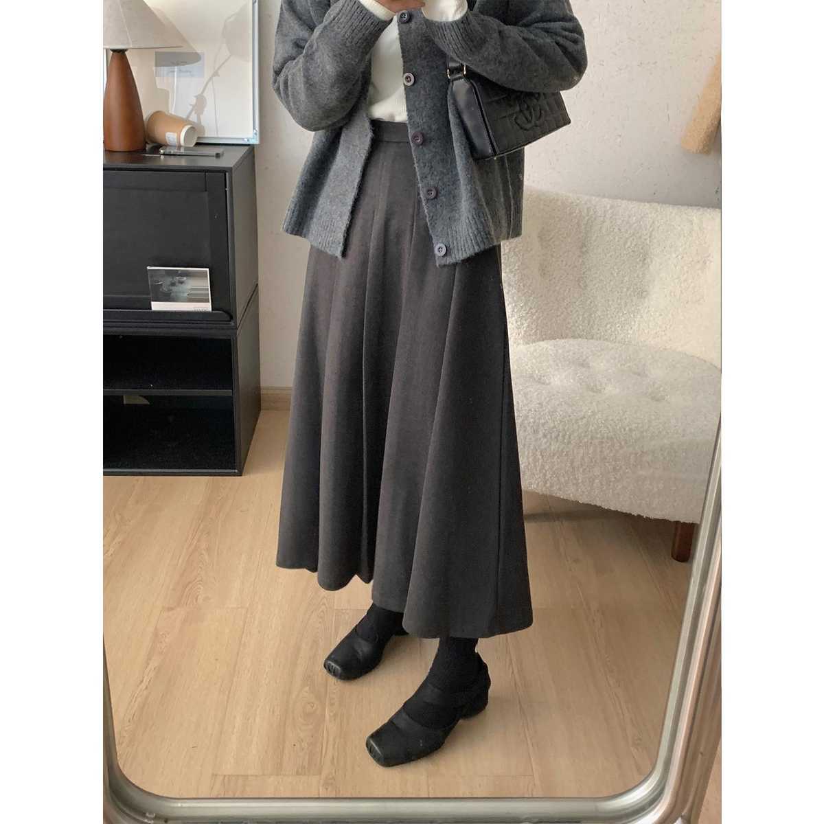 なめらかプリーツキュロットスカート