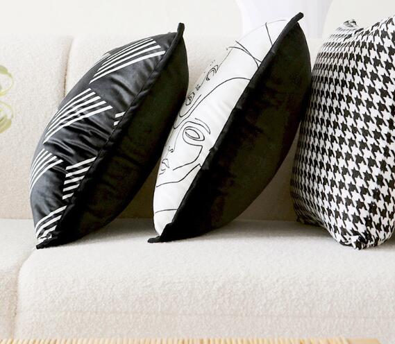 おしゃれな白黒チェック柄クッションカバー