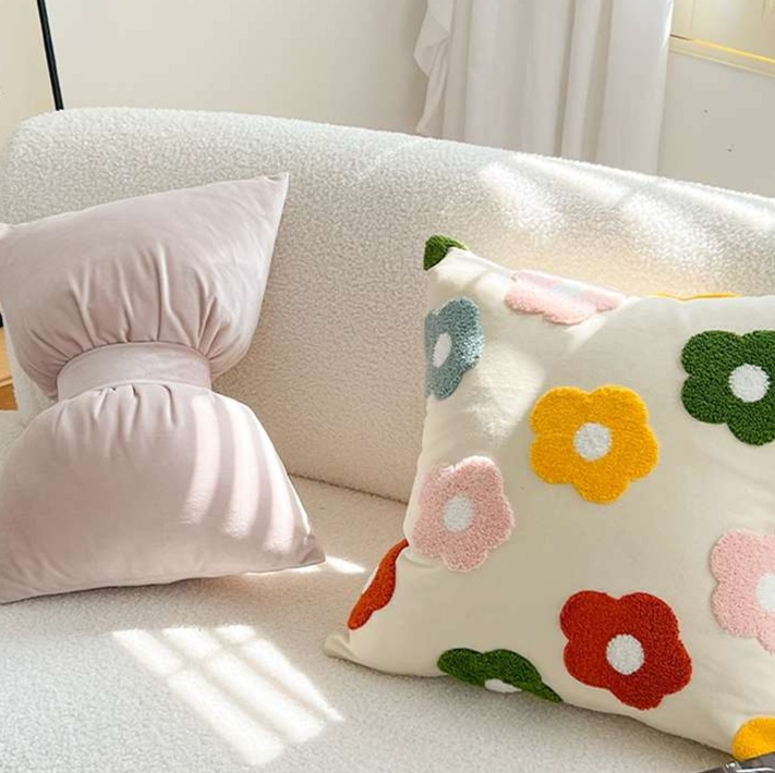 https://fulmo-img-server.com/cushionfriends/1728662135598_s55t1y5d_cropped.jpg