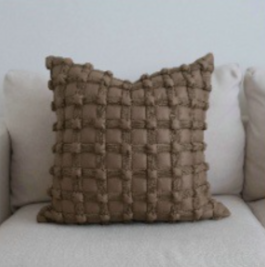 https://fulmo-img-server.com/cushionfriends/1783560875493_z2pw5ds6_08stot5b.png