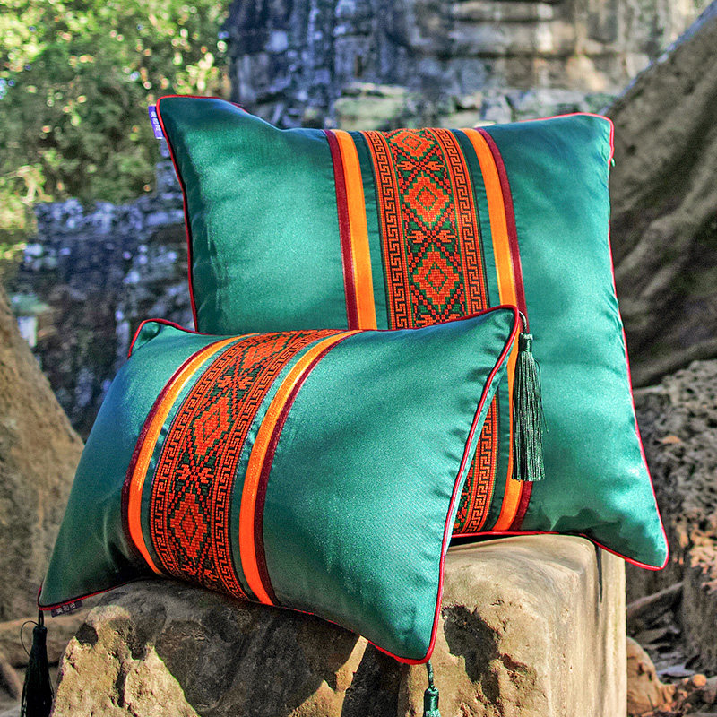 クッションカバー 民族調刺繍ライン入りエスニッククッション