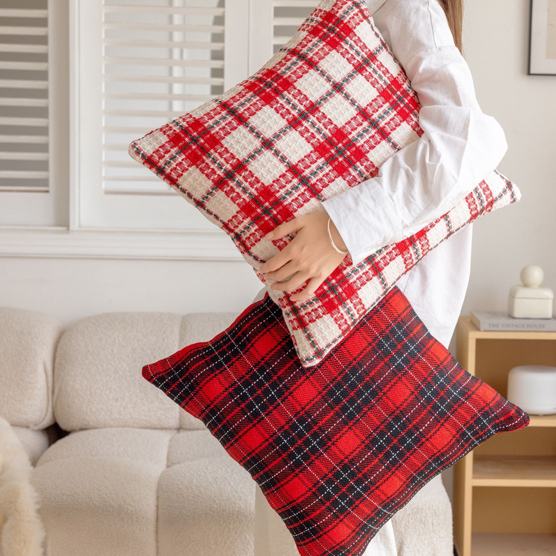 クッションカバー 温もり感じる格子柄おしゃれクッションカバー