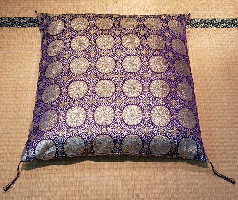 クッションカバー 金襴座布団カバー 丸菊柄 八端判 日本製