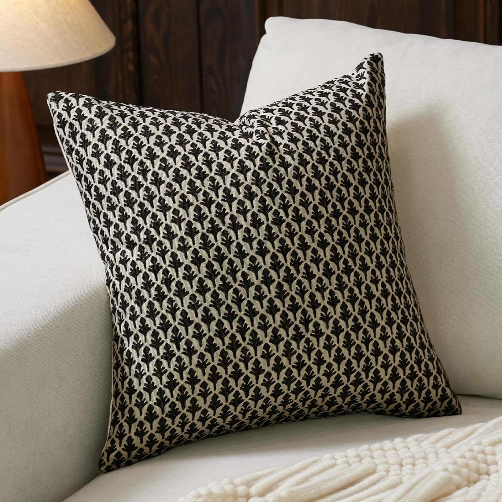 クッションカバー 伝統小紋柄が映える上質ジャガード織おしゃれクッションカバー