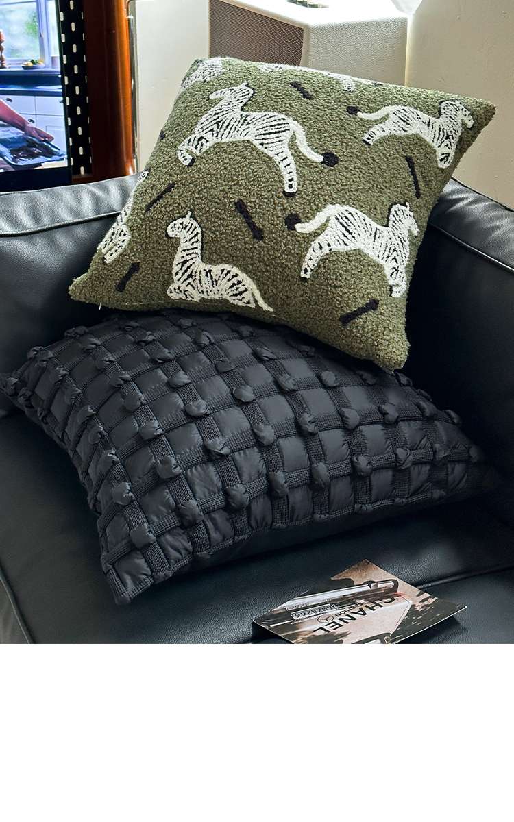 https://fulmo-img-server.com/cushionfriends/83790e09c49d400e9dd9e616089d67d0.jepg