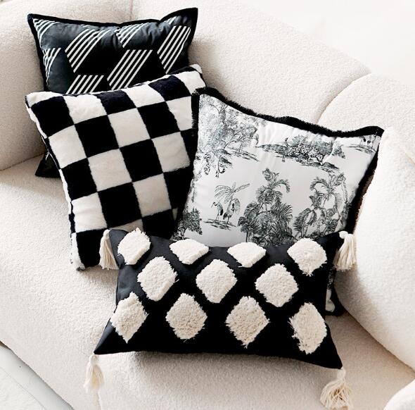 おしゃれな白黒チェック柄クッションカバー