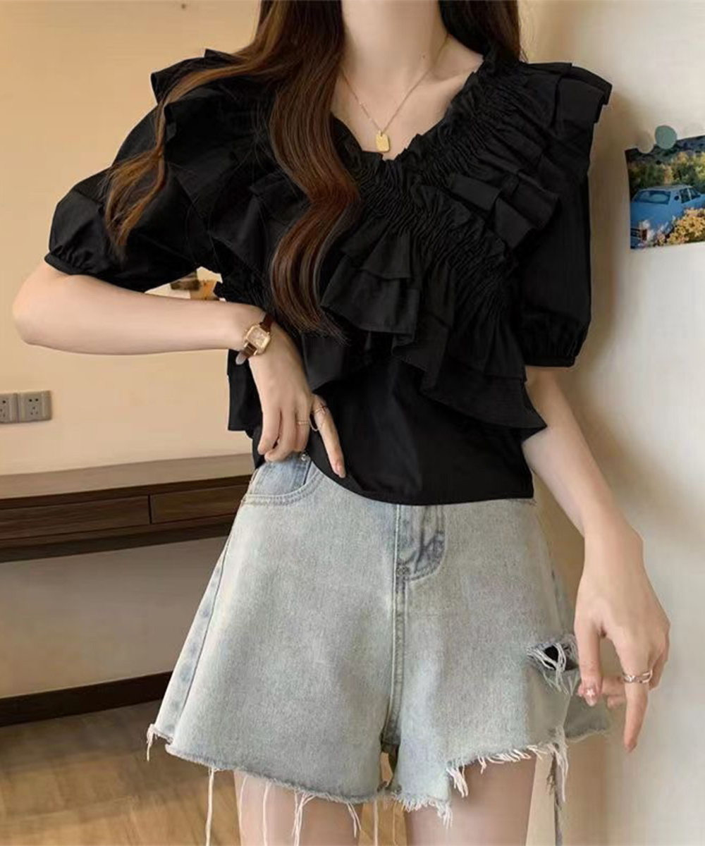 https://fulmo-img-server.com/cutton/0819b94f-6a6a-45b6-8a2e-fdc1b45a8e91.jpg