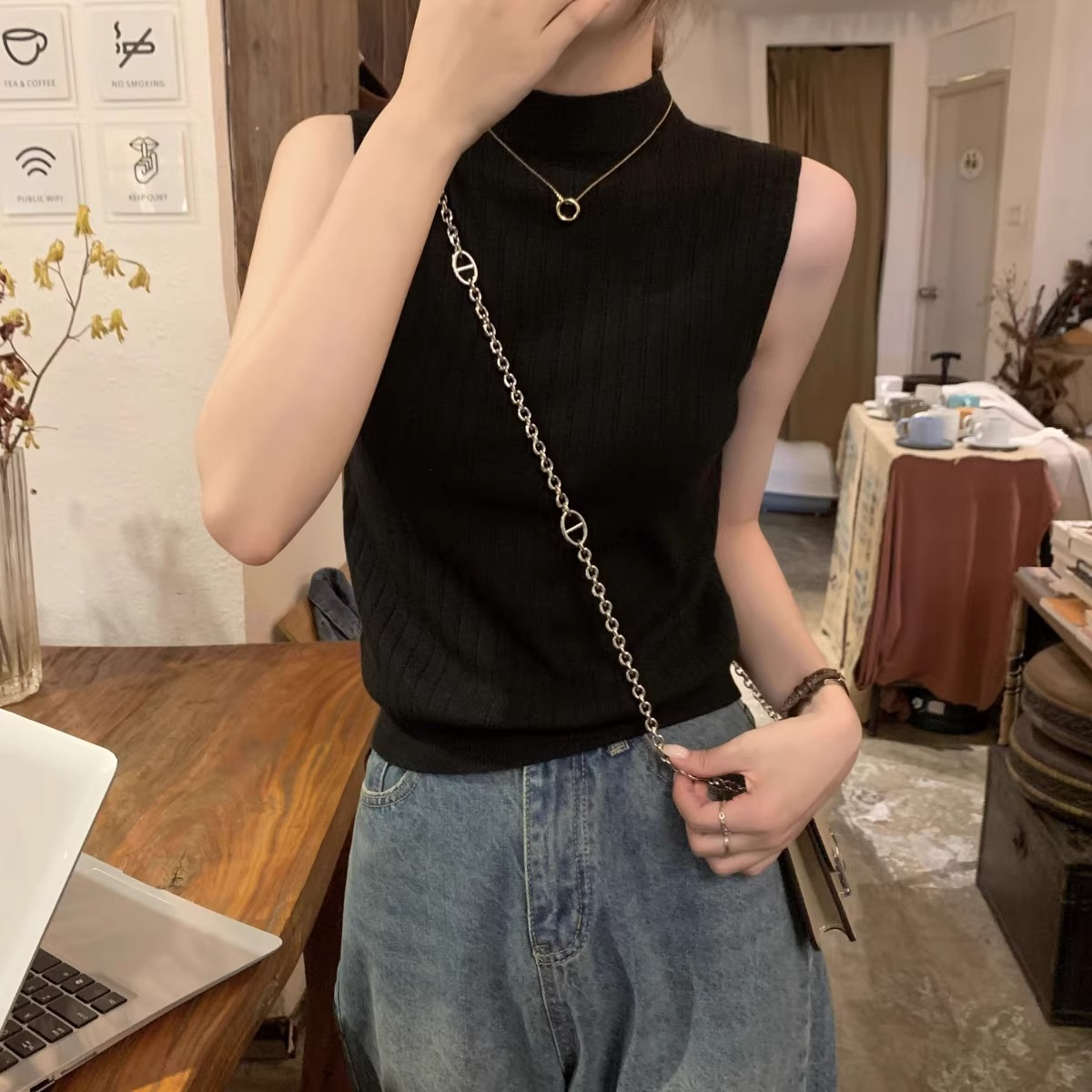 カットソー 薄手リブ編みハイネックニットベスト レディース袖なしセーター