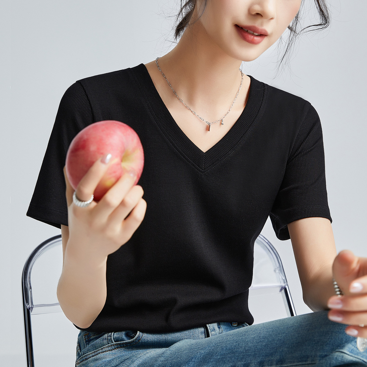 カットソー なめらか肌触り リブVネックカットソー