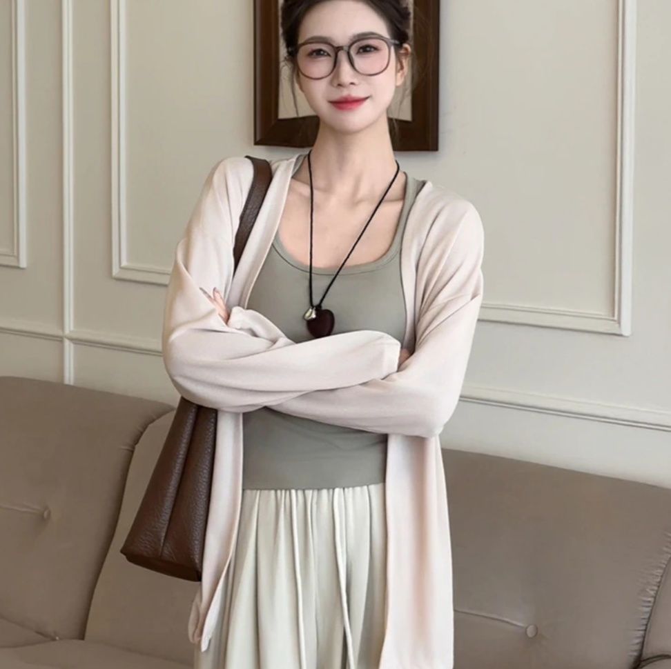 https://fulmo-img-server.com/cutton/1748500809187_6zpd5ypn_qkexsh6t.jpeg