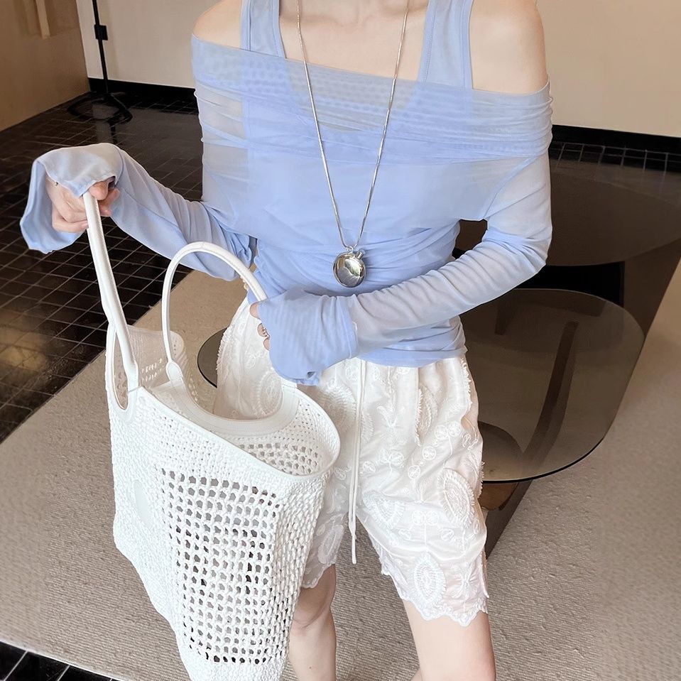 カットソー 優美なラインのボートネックカットソー