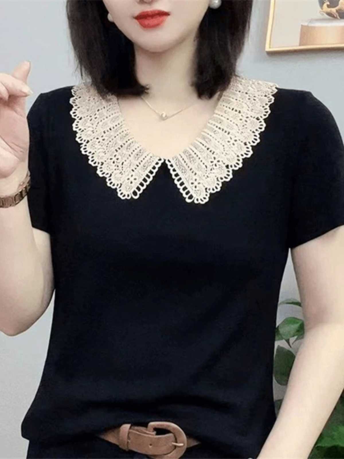 レースが上品なカットソーインナーで女性らしさが際立つ！魅力アップが叶うおすすめ5選